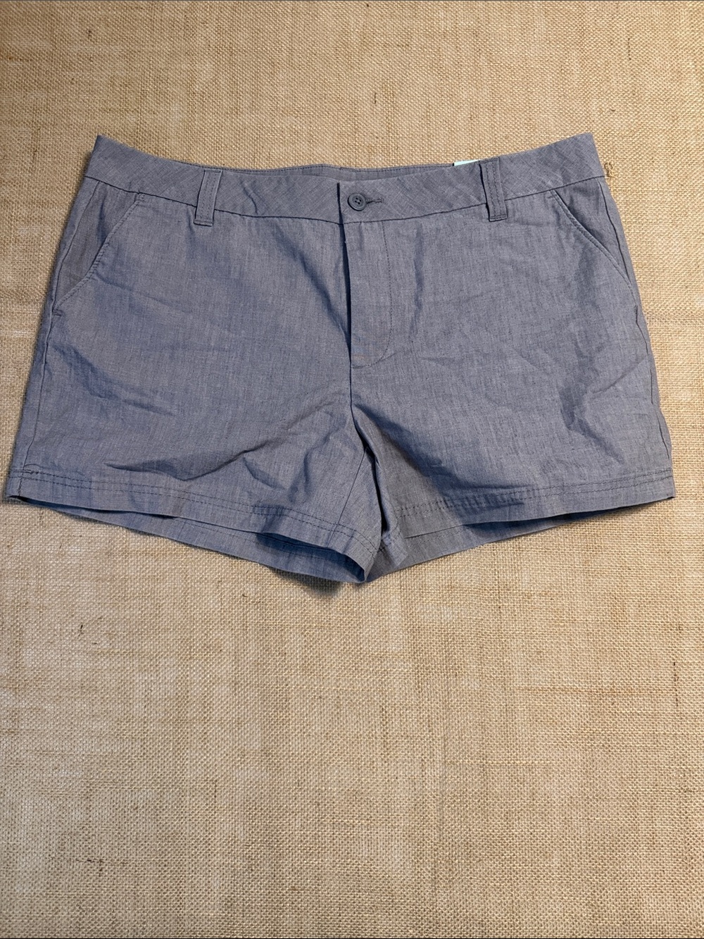 Classic Women's grey Linen-Blend Shorts